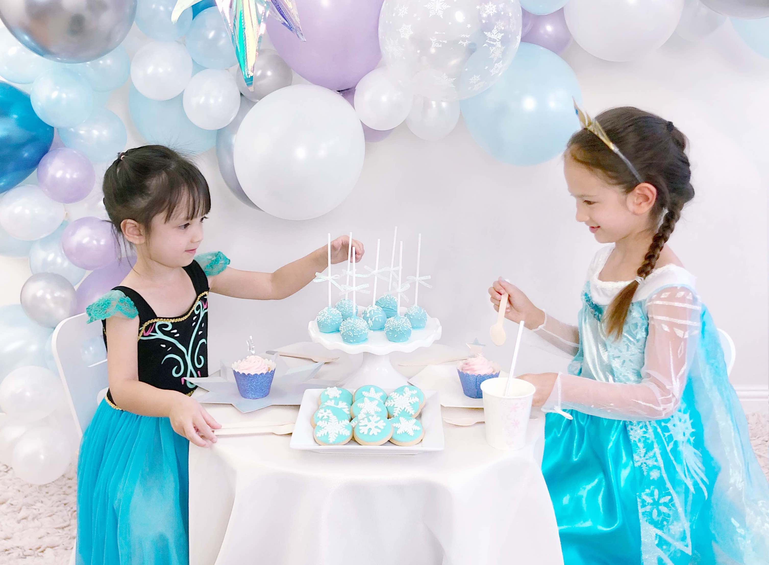 Girl\'s Frozen Themed Birthday Party Ideas
