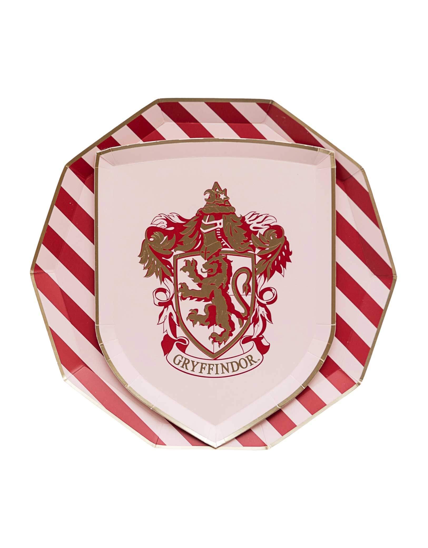 Momo Party's 10.5" Harry Potter Gryffindor House Pride Large Plate with matching shield-shaped paper plate. These plates are prefect for your Harry Potter themed celebration, be it a birthday party, a Halloween bash or a magic themed gathering.