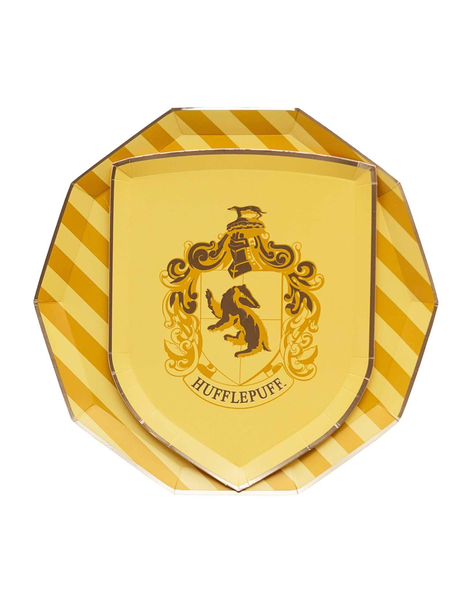 Momo Party's 10.5" Harry Potter Hufflepuff House Pride Large Plate with matching shield-shaped paper plate. These plates are prefect for your Harry Potter themed celebration, be it a birthday party, a Halloween bash or a magic themed gathering.