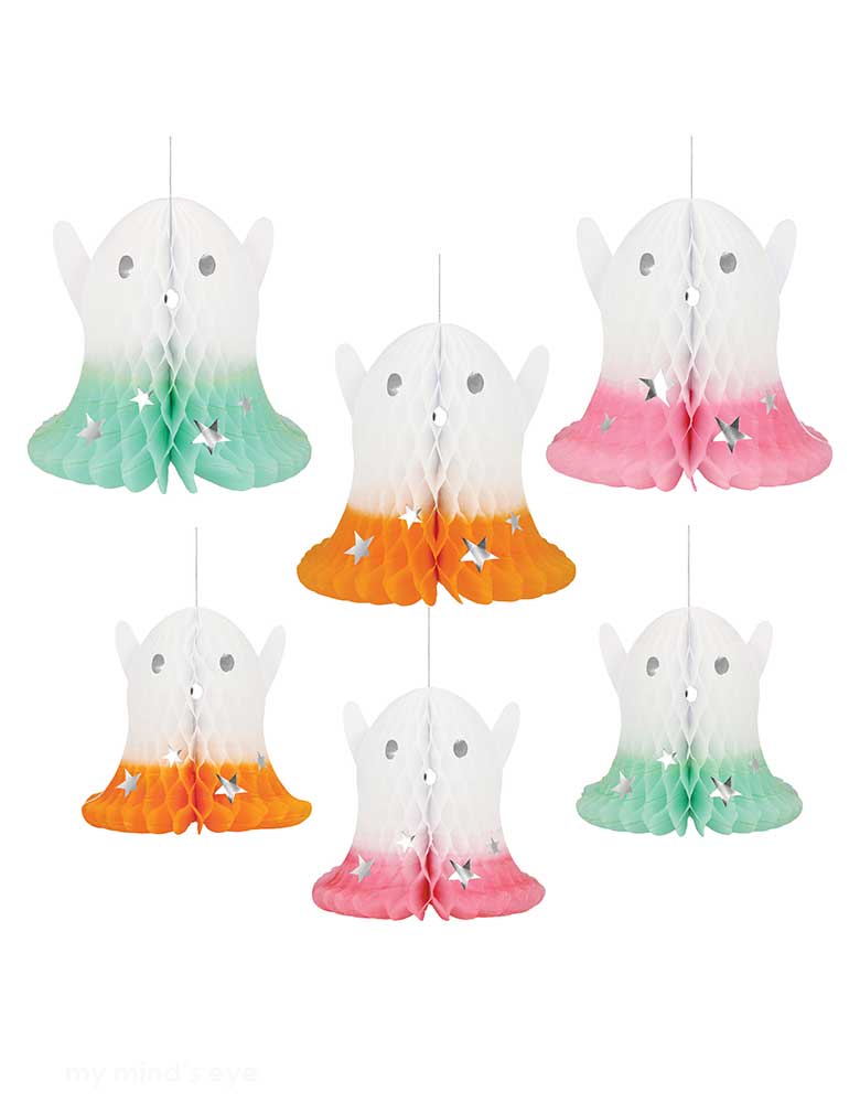 Momo Party's Ombré Ghost Hanging Decorations by Meri Meri. Pack of 6 in 2 sizes in 3 colors: mint, orange and pink. Large Ghosts - 6.75 inches, Small Ghosts - 5.75 inches. This set of adorable ghost shaped tissue honeycomb decorations are perfect for your not-so-spooky pink or pastel Halloween bash this trick or treat season!