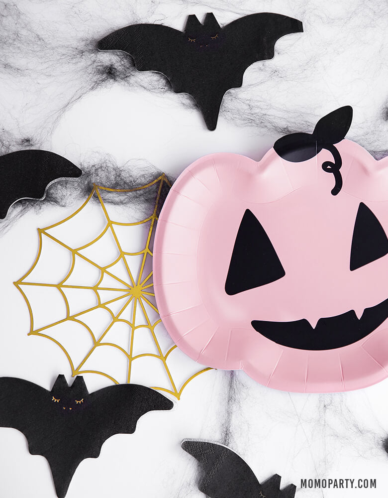 https://www.momoparty.com/cdn/shop/products/Gold-Spiderweb-Decorations-with-Bat-napkins-and-Pink-pumpkin-plate.jpg?v=1623897446&width=780