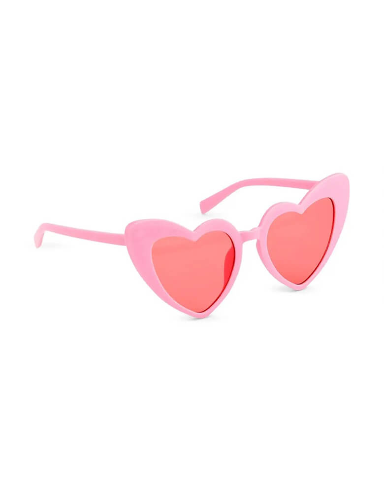 https://www.momoparty.com/cdn/shop/products/Women_s-Heart-Shaped-Sunglasses_Side.jpg?v=1705458111&width=780